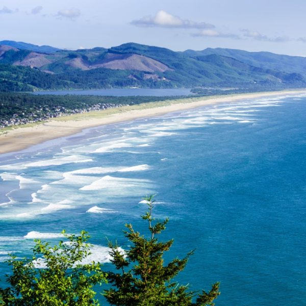 Mild Winters & Seaside Bliss: This Hidden West Coast Beach Town Is The Ultimate Relaxing Escape